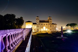 Notte Bianca 2022 a Villa Medici: installazioni, proiezioni e performance