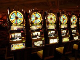 Qual'è la differenza tra slot machines e video lottery?