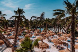 Caribe Bay: 2.000 palme e 10.000 tonnellate di sabbia per l'angolo più esotico d'Italia